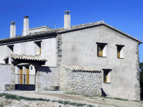 Гостиница Luxurious Cottage with Swimming Pool in Catalonia  Кастельфольит-Дель-Бош